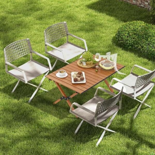 Four chairs arranged around an aluminum camping table, holding up to 50kg.
