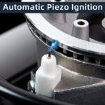 Portable gas stove for camping with automatic ignition.