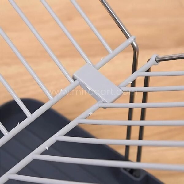 Detailed view of sturdy steel frame construction with plastic connectors.