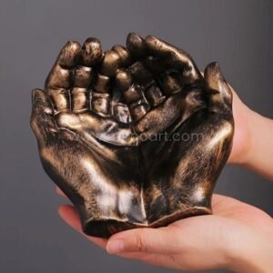 Creative Hand Ashtray – Gothic Decor Holder for Smoking & Display (Tarnish-Proof Bronze)